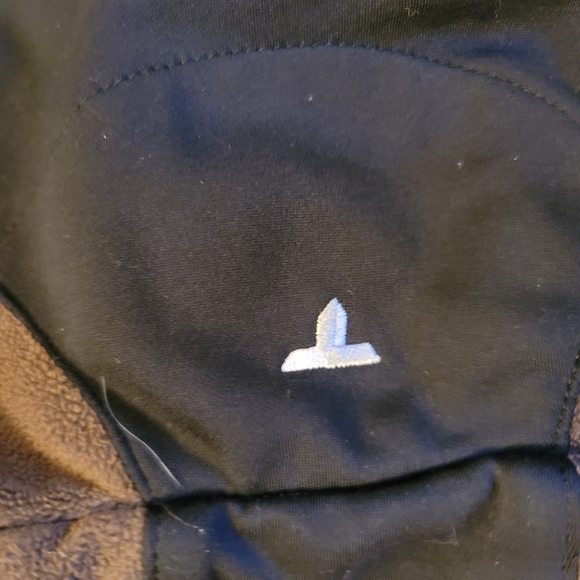 Columbia Titanium chocolate black zipper pocket great for layering - Picture 4 of 6